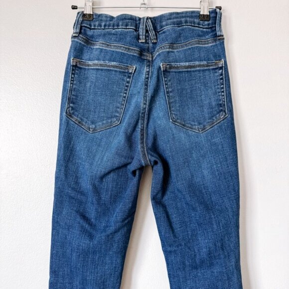 Good American Good Waist Dark Wash High Rise Distressed Skinny Jean Size 4/27 - Picture 4 of 7